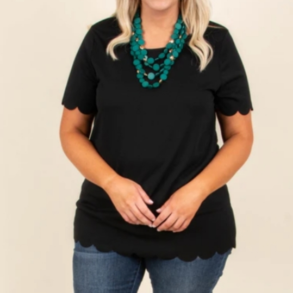 Chic Soul scallop hem top